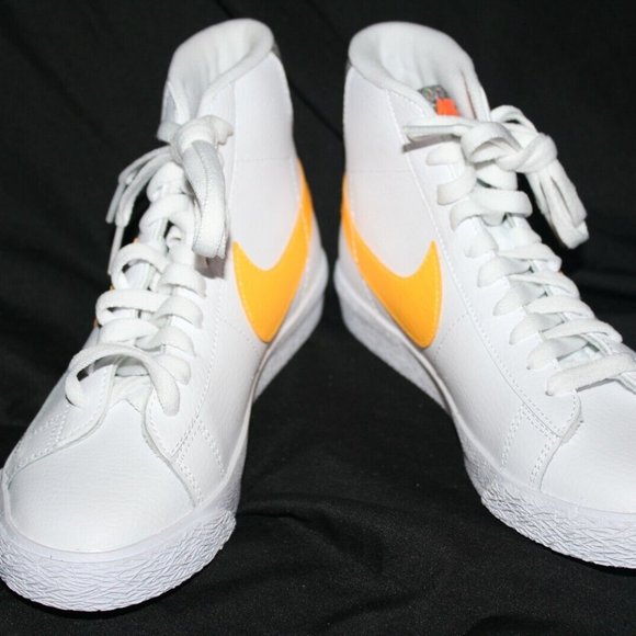 Nike Blazer Mid White/Laser Orange DB2606-100 Grade School Size 3.5Y NO BOX TOP - Picture 3 of 4